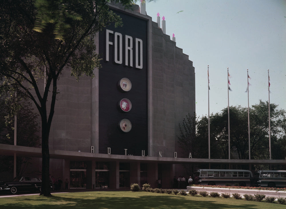 1953 Ford Rotunda  0401-1516