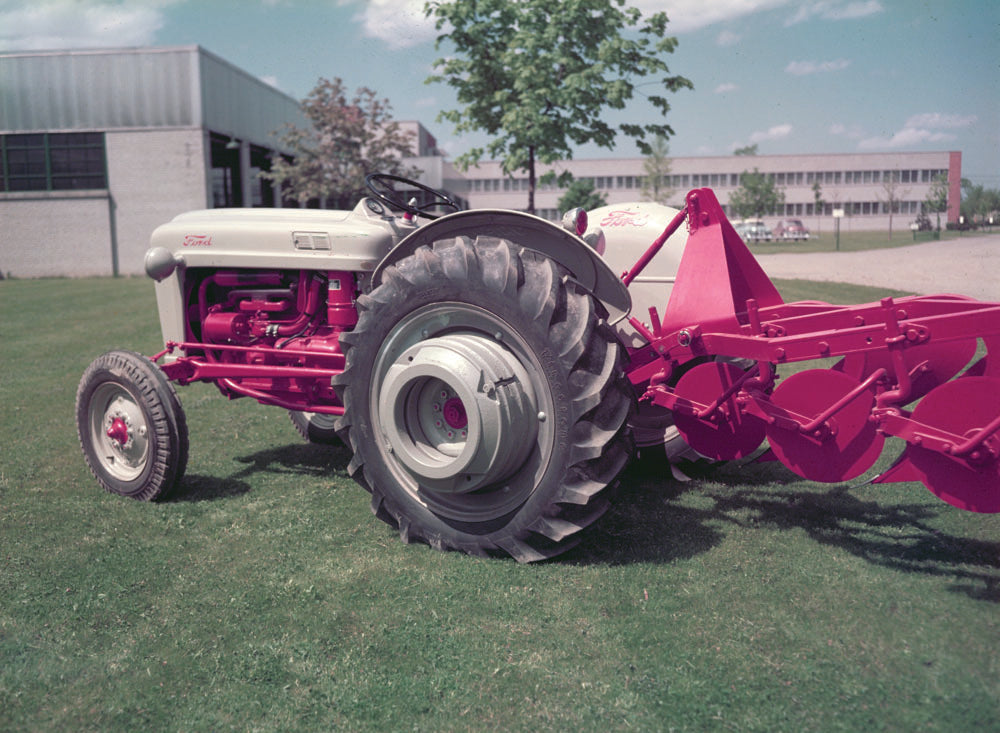 1953 Ford tractor 0401-1528