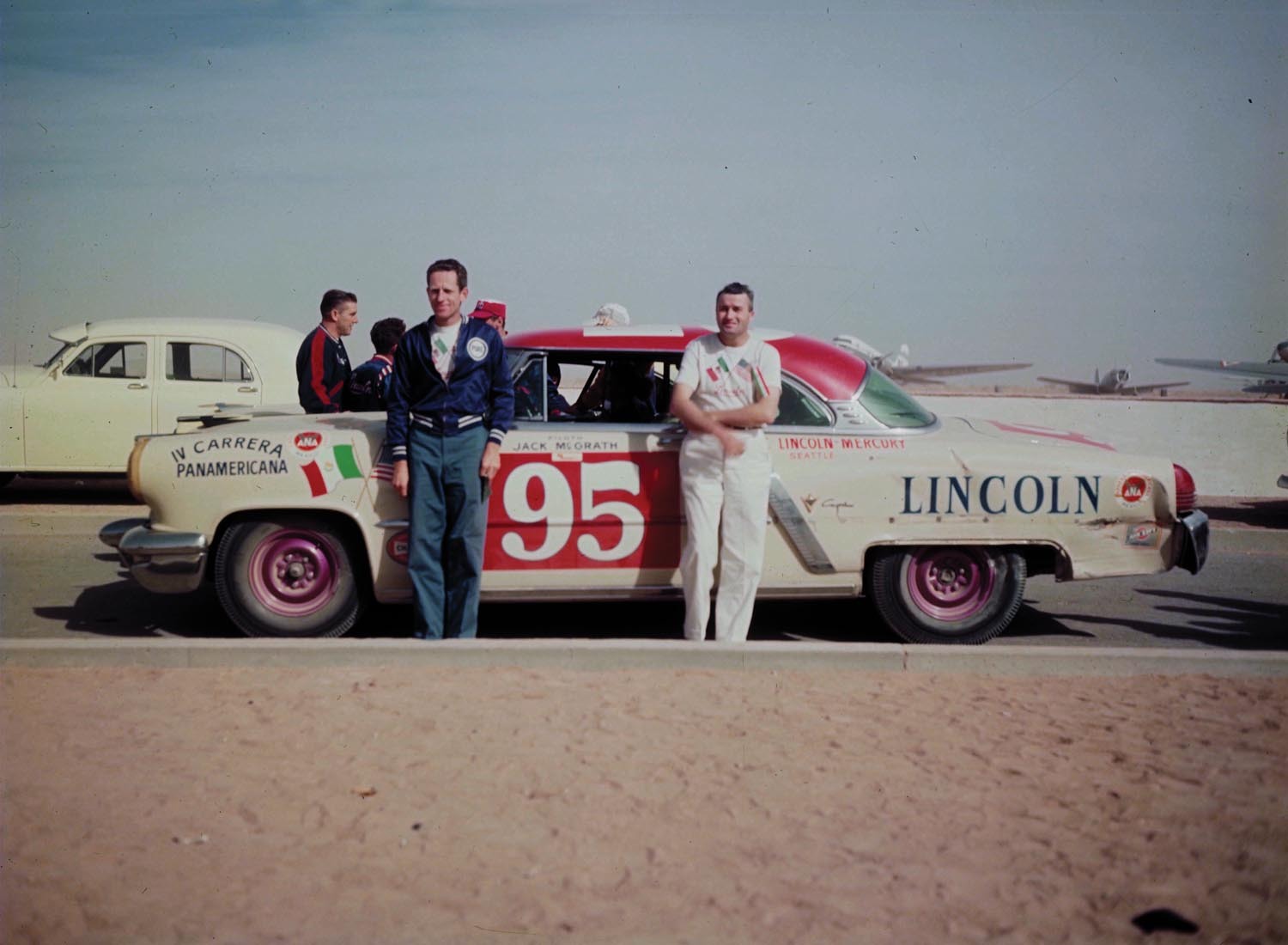 1953 Lincoln Pan American Road Race  0401-1547