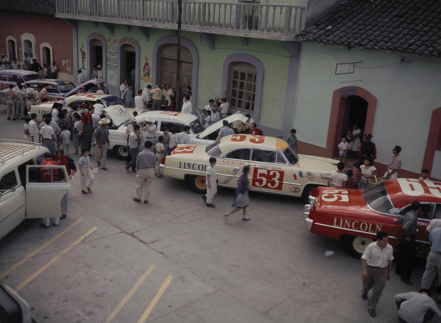 1953 Lincolns Pan American Road Race  0401-1553