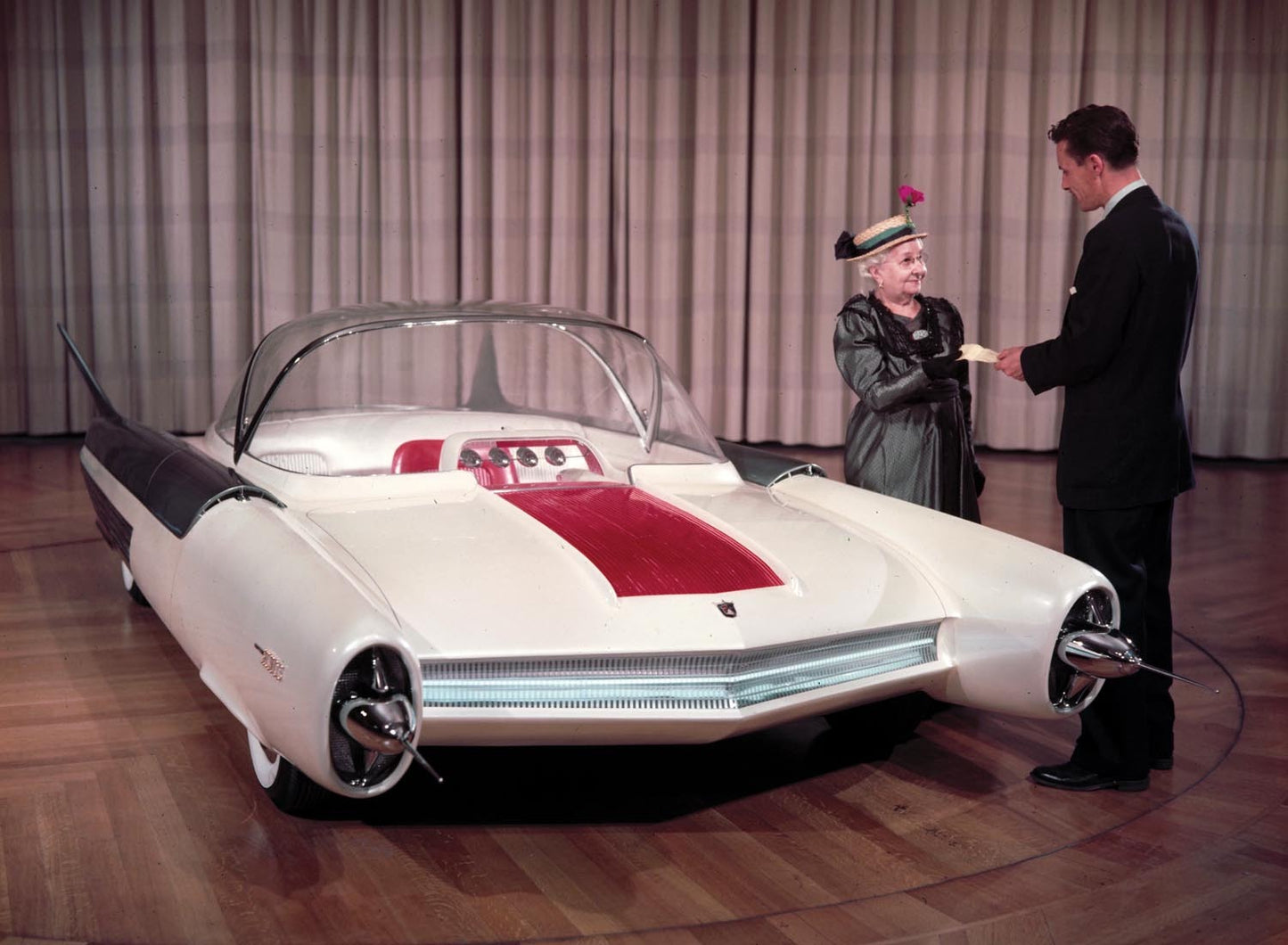 1954 Ford Atmos concept car  0401-1561