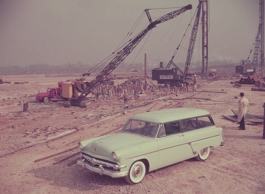 1954 Ford Custom Ranch Wagon  0401-1563