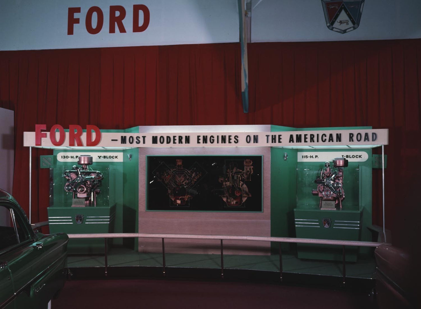 1954 Ford exhibit at Detroit Auto Show  0401-1567