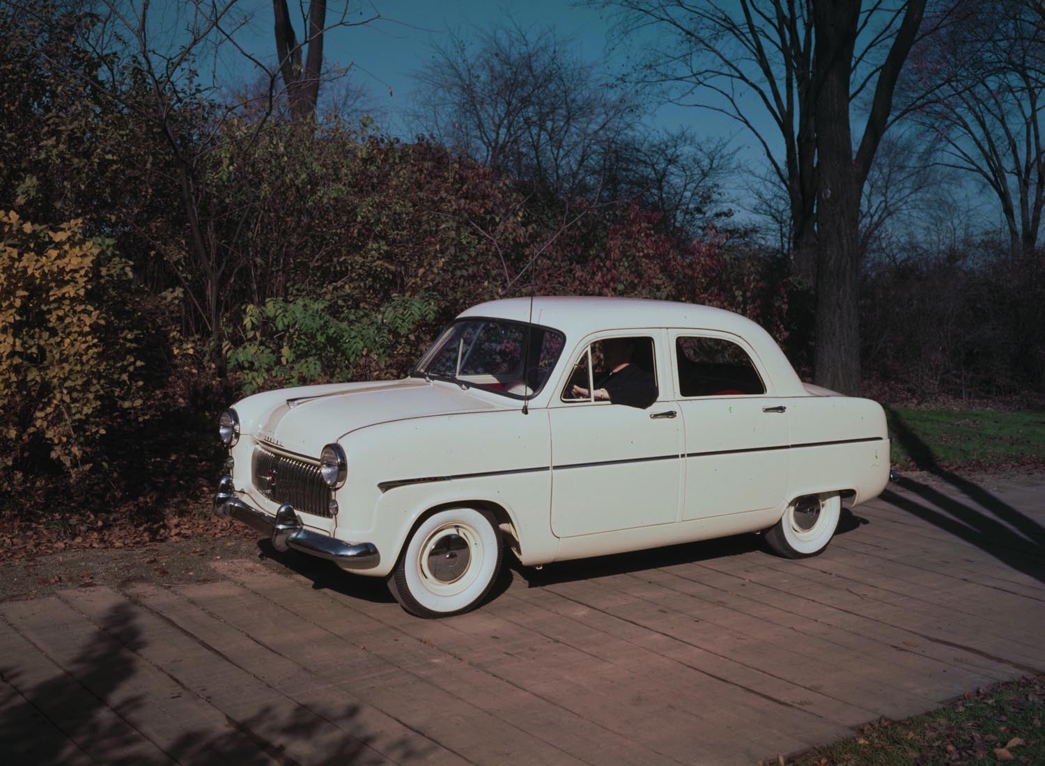 1955 Ford (England) Consul four door  0401-1602