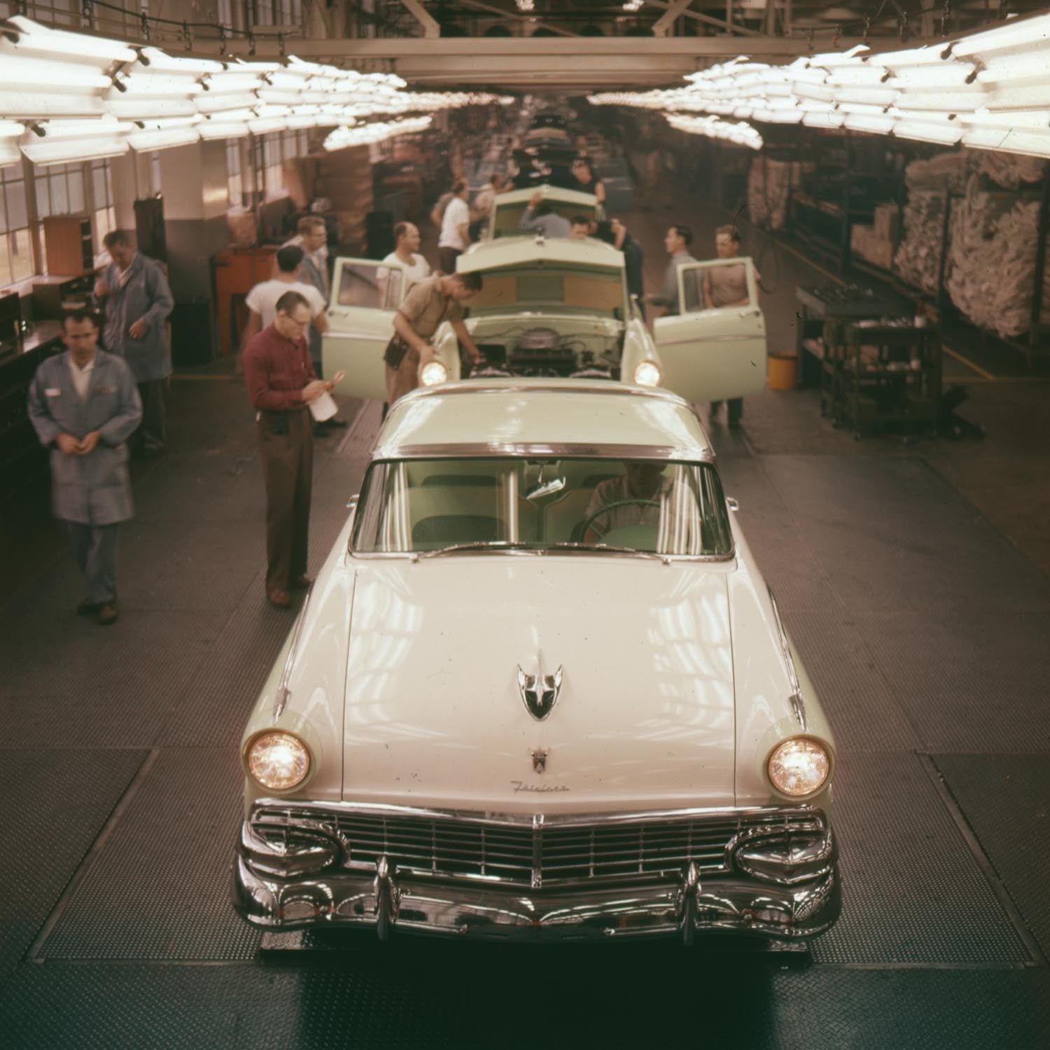 1955 Ford Atlanta Assembly Plant  0401-1610