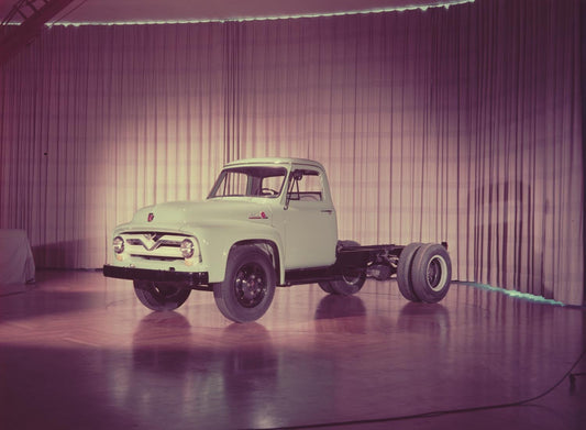1955 Ford F 300 truck chassis cab  0401-1631