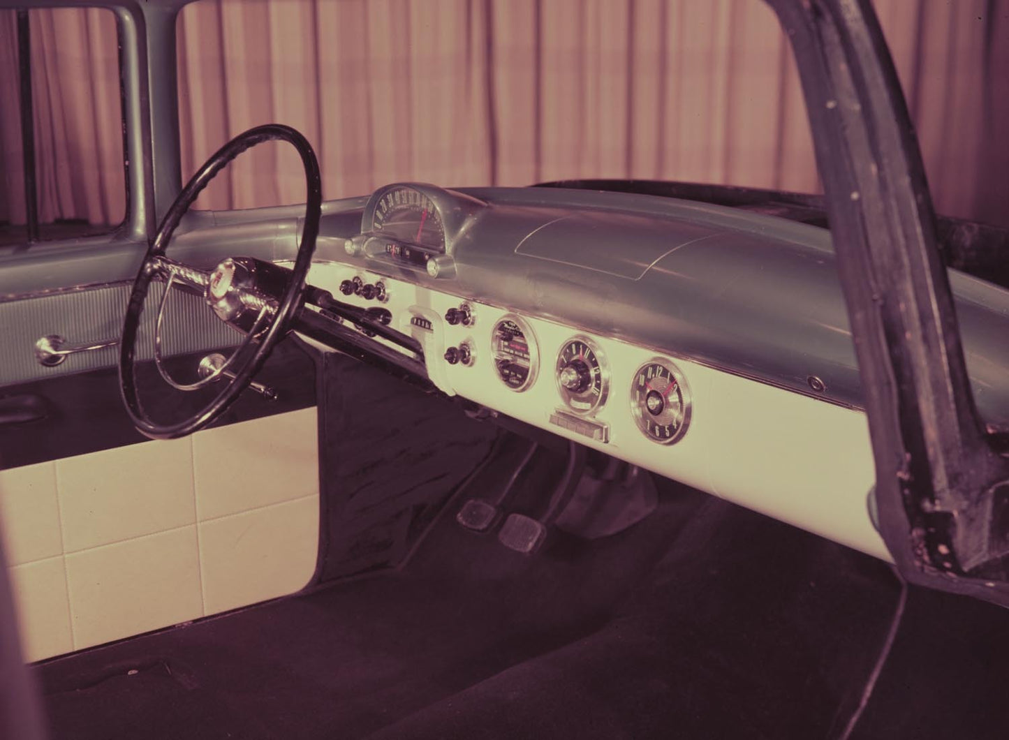 1955 Ford instrument panel styling proposal  0401-1639
