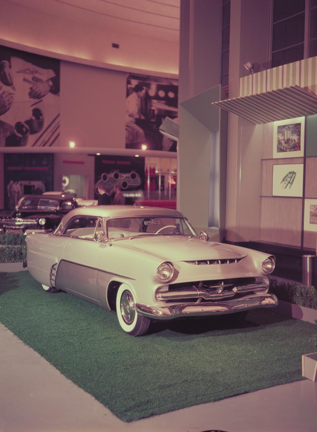1955 Ford Rotunda custom car show  0401-1655