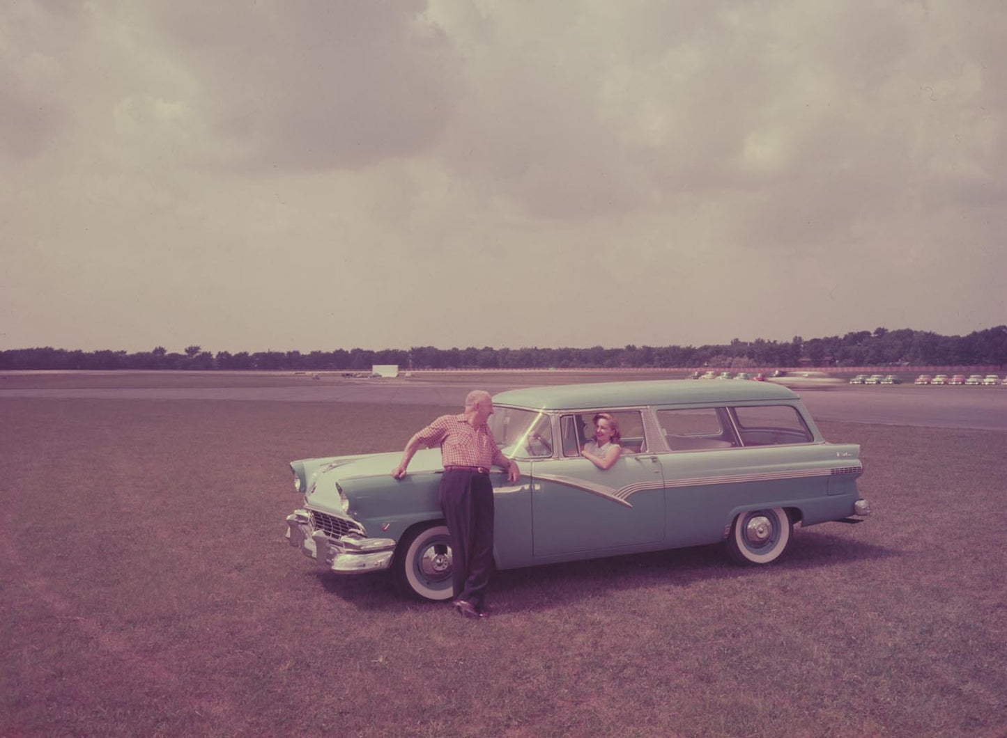 1956 Ford Station wagon  0401-1773