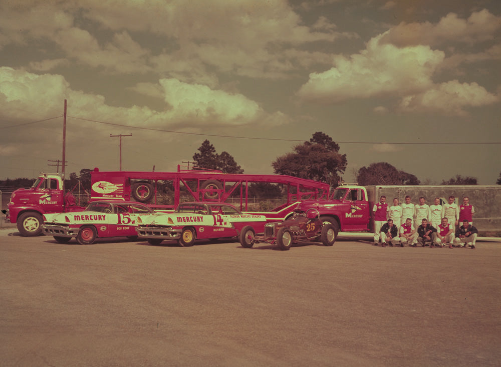 1956 Mercury race team in Daytona 15w driven by Bo 0401-1831