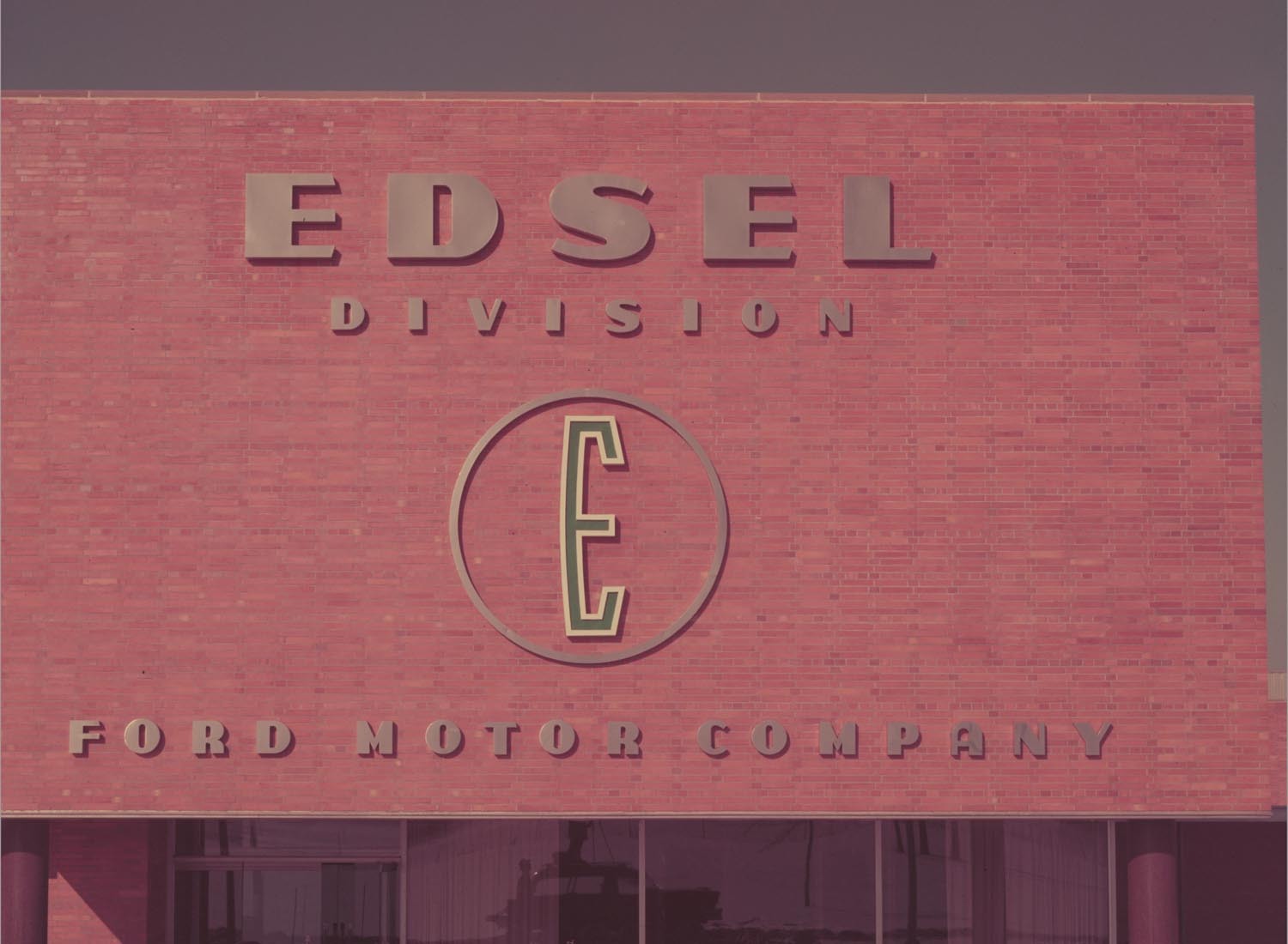 1957 Edsel Division Building entrance  0401-1834