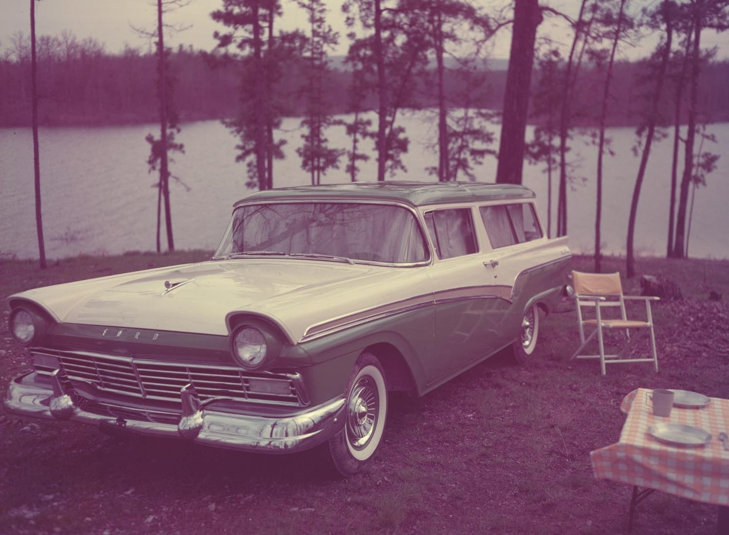 1957 Ford Del Rio Ranch Wagon with station wagon l  0401-1845