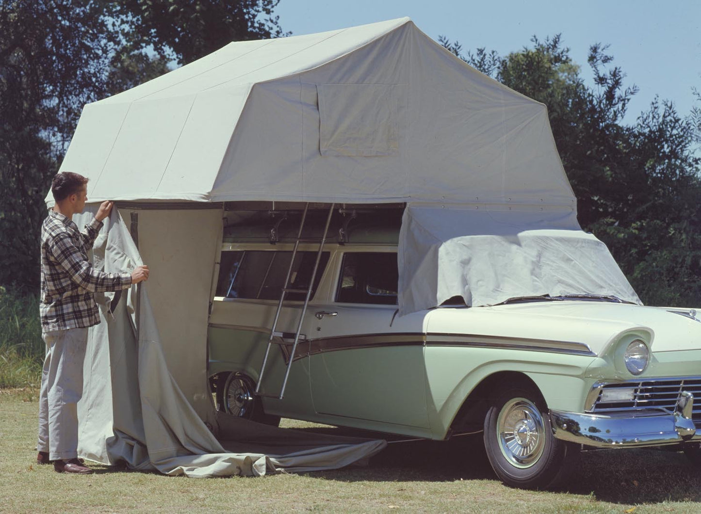 1957 Ford Del Rio Ranch Wagon with station wagon l  0401-1846