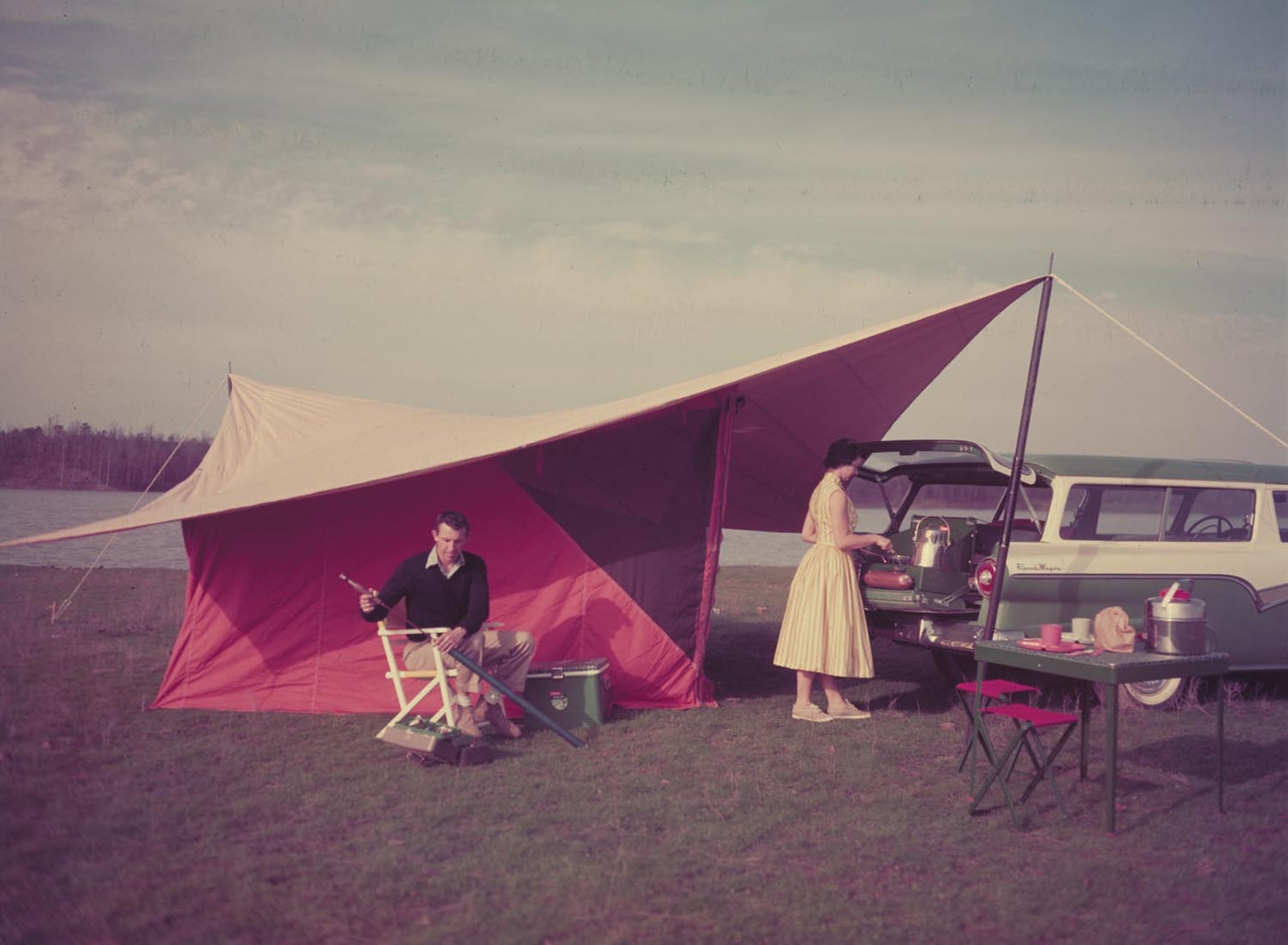 1957 Ford Del Rio Ranch Wagon with station wagon l  0401-1847