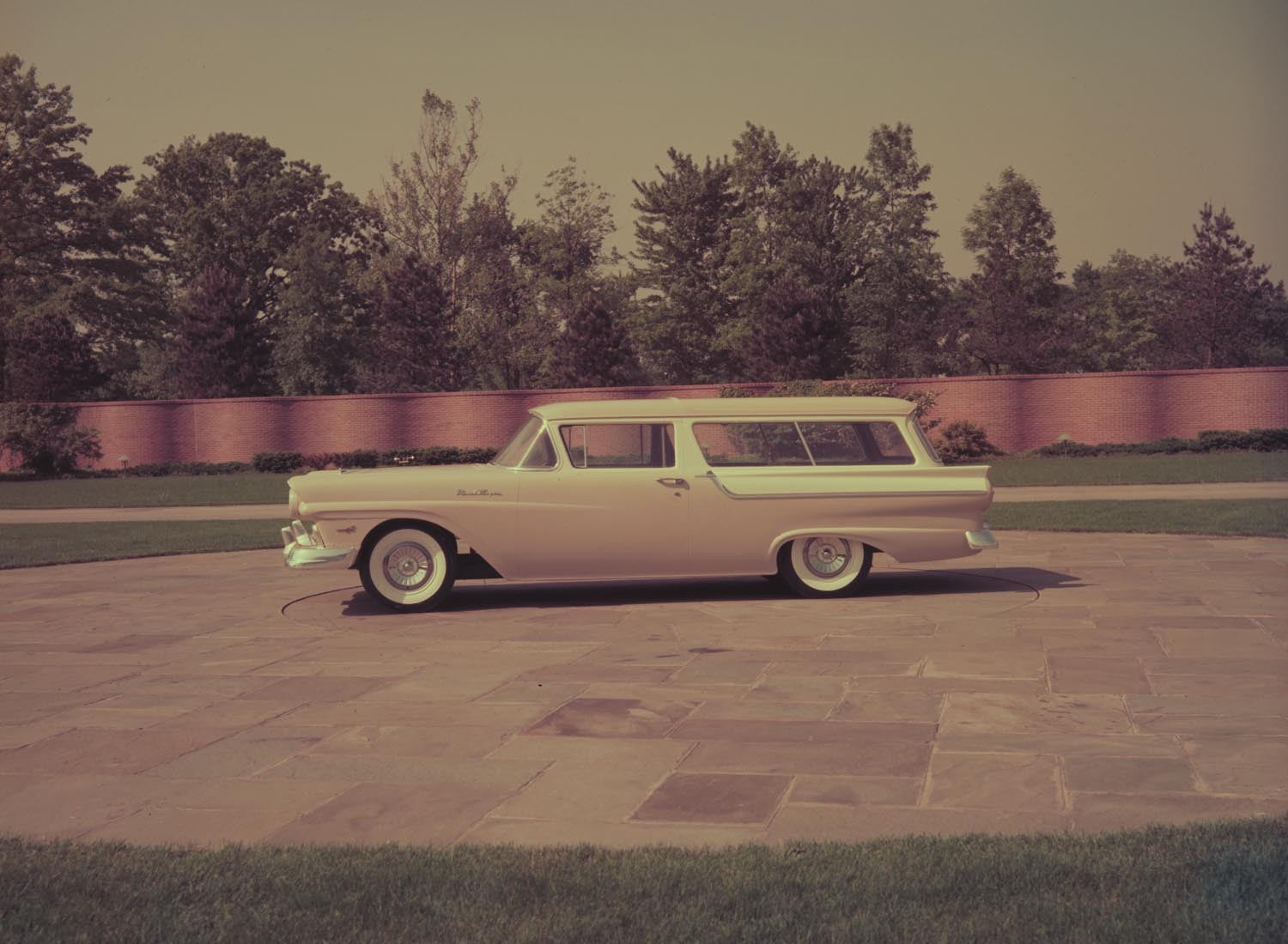 1957 Ford Ranch Wagon prototype  0401-1858