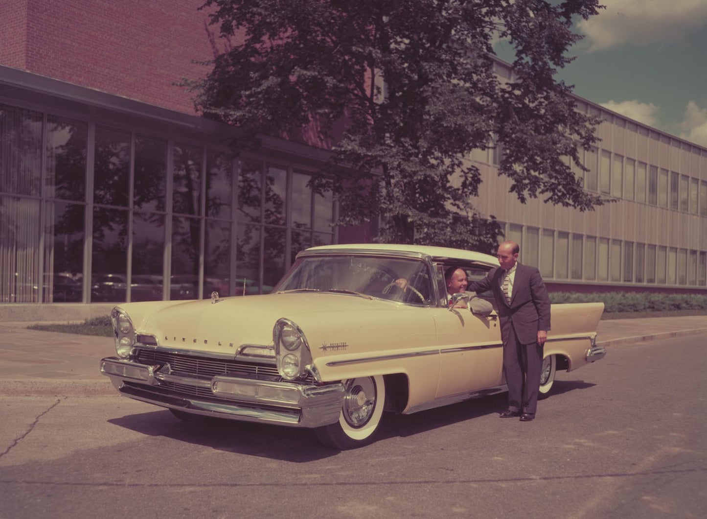 1957 Lincoln Premiere  0401-1891