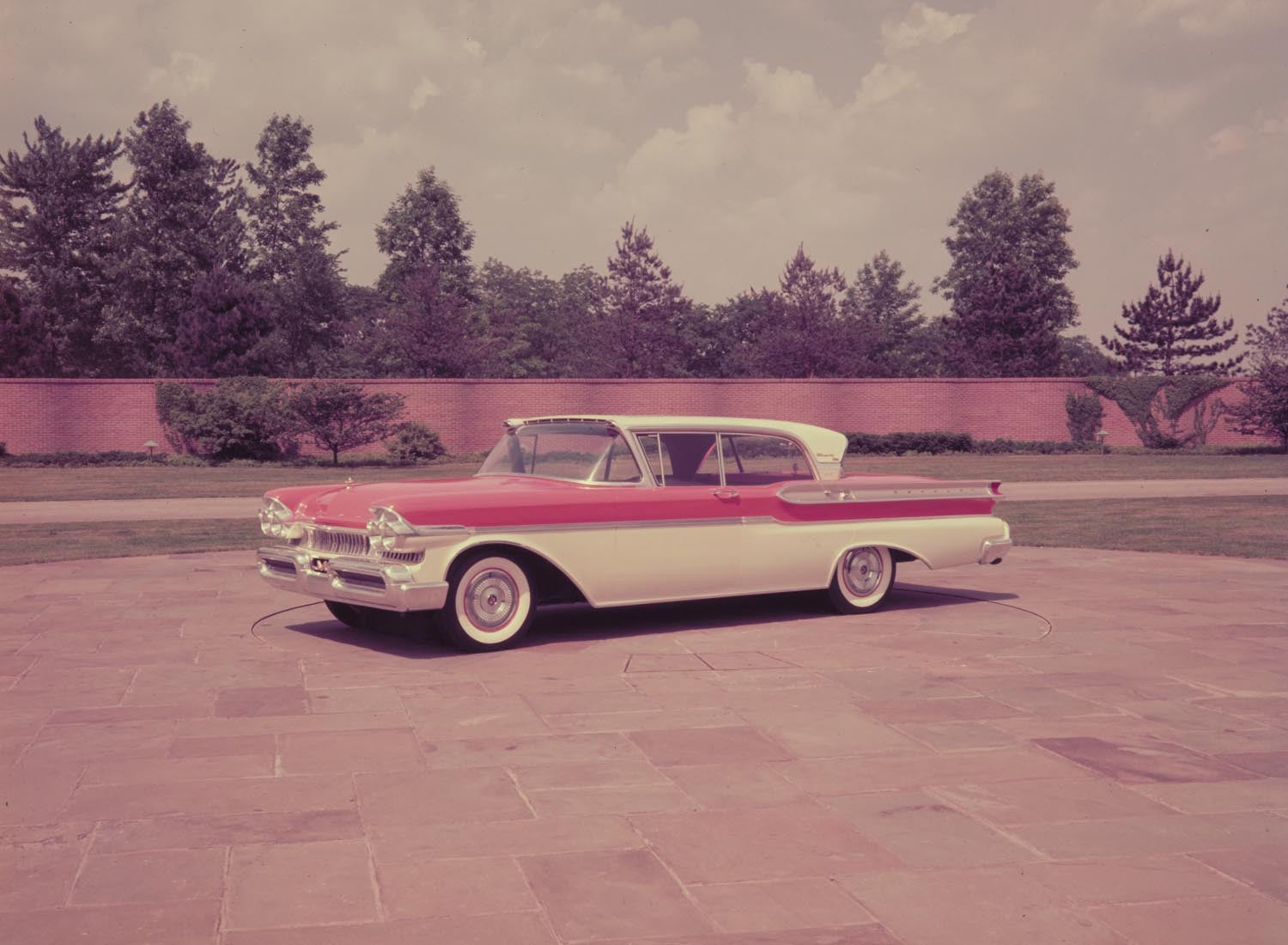 1957 Mercury Turnpike Cruiser  0401-1927