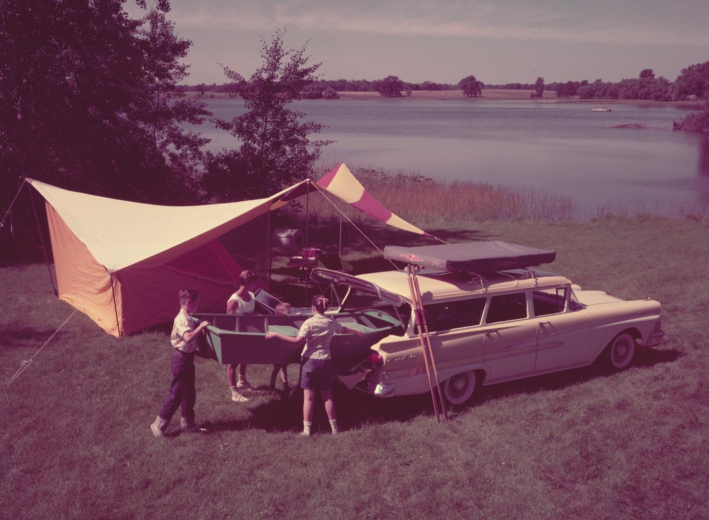 1958 Ford Country Sedan station wagon  0401-1946