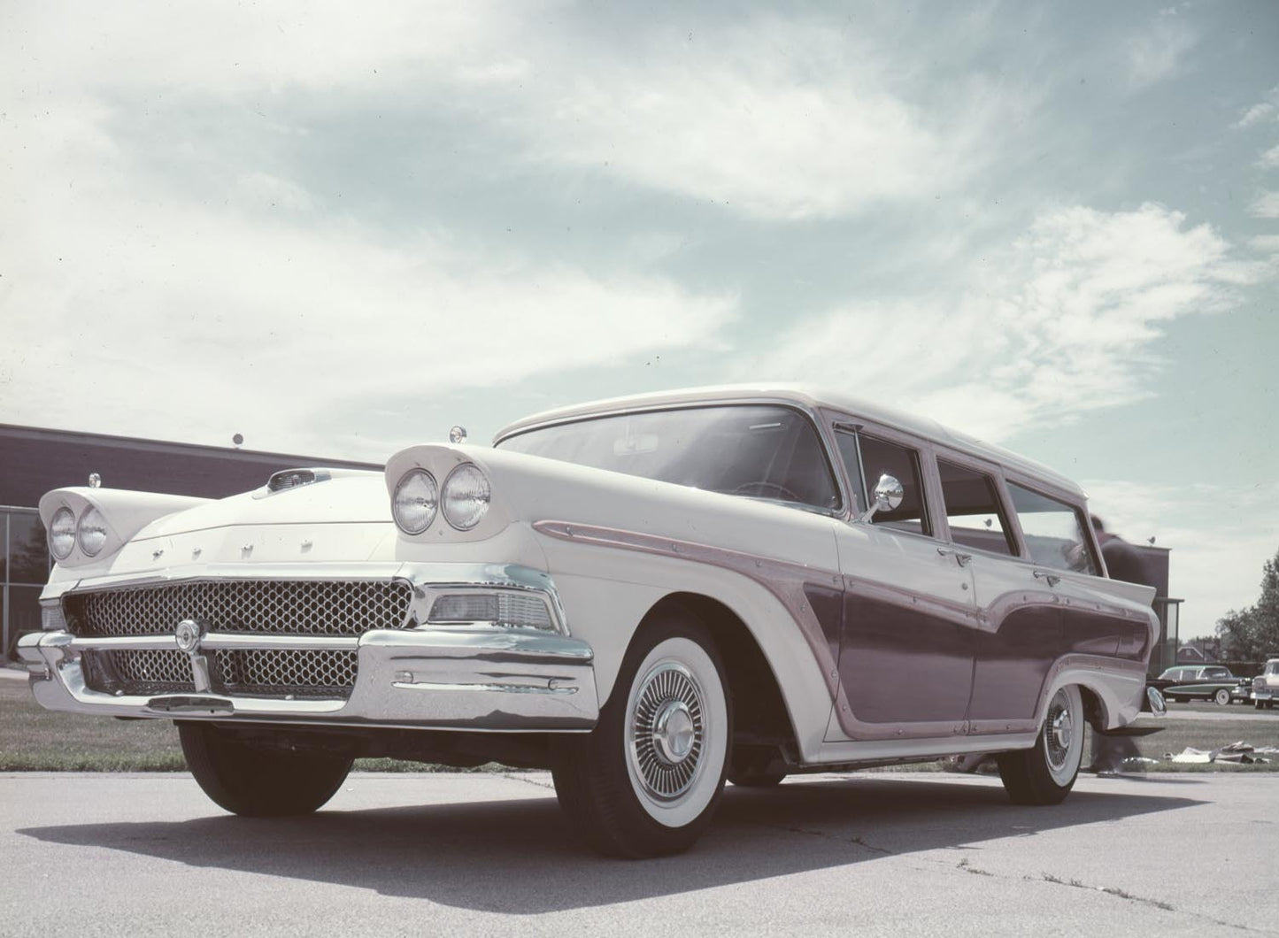 1958 Ford Country Squire  0401-1952