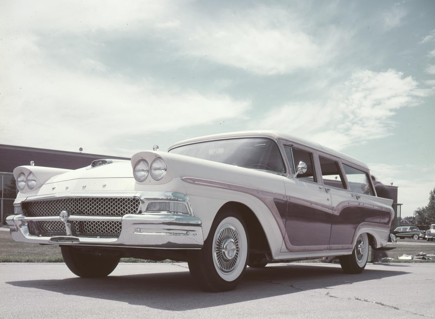 1958 Ford Country Squire  0401-1952