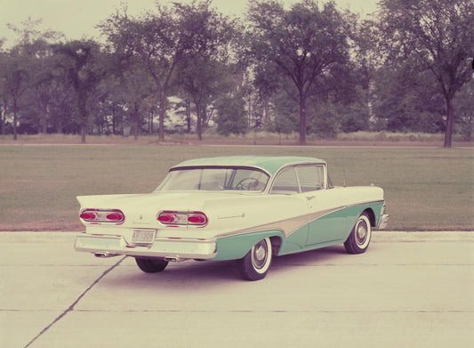 1958 Ford Fairlane 500 Club Victoria  0401-1975