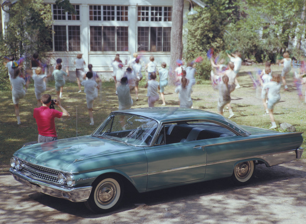 1961 Ford Starliner  0401-2153