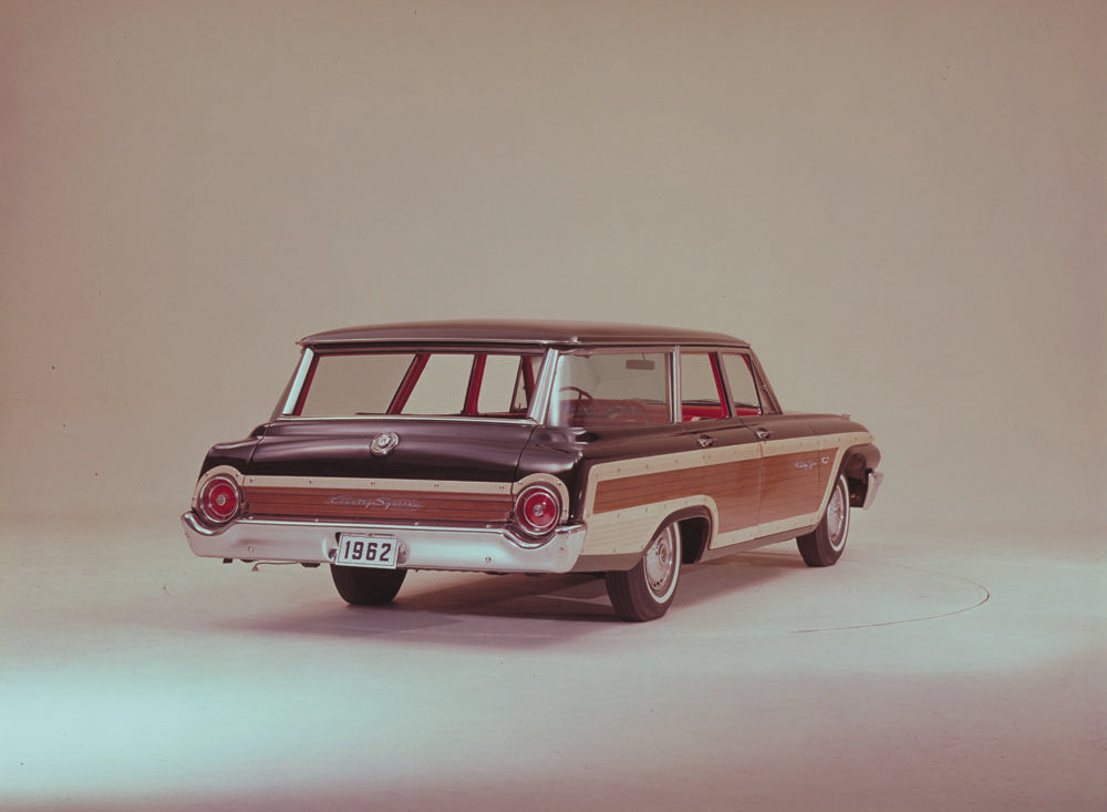 1962 Ford Country Squire station wagon 0401-2166