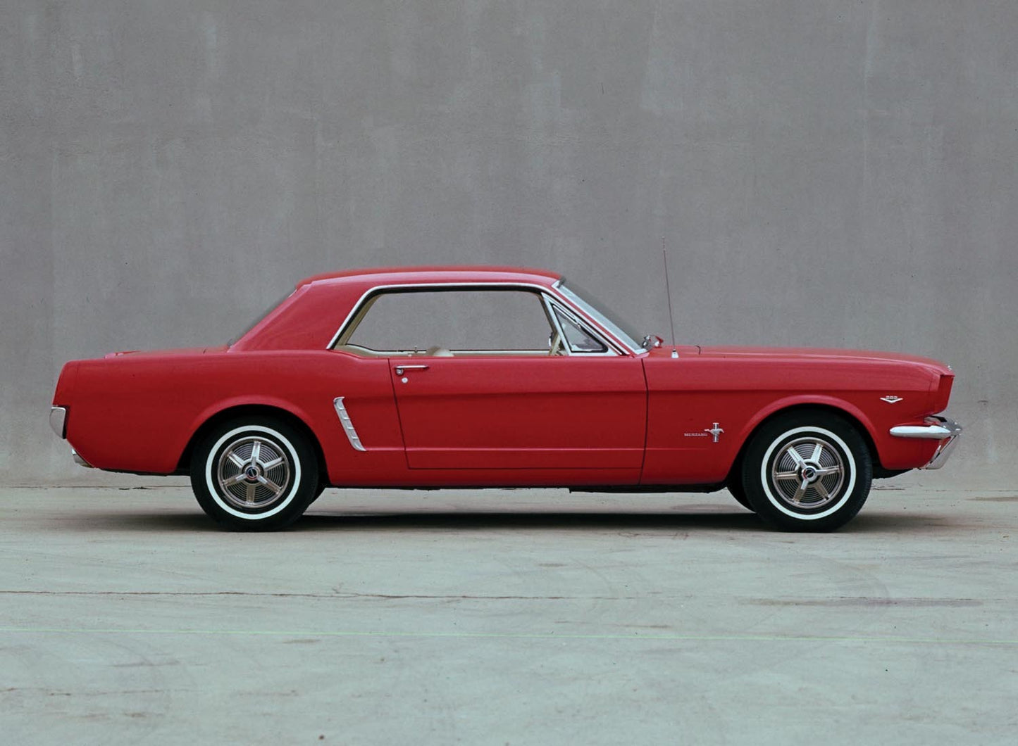1965 Ford mustang hardtop  0401-2302