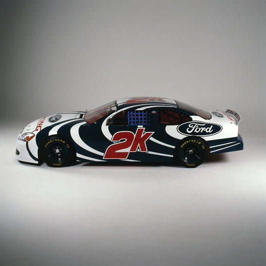 2000 Ford Taurus NASCAR 0401-2399