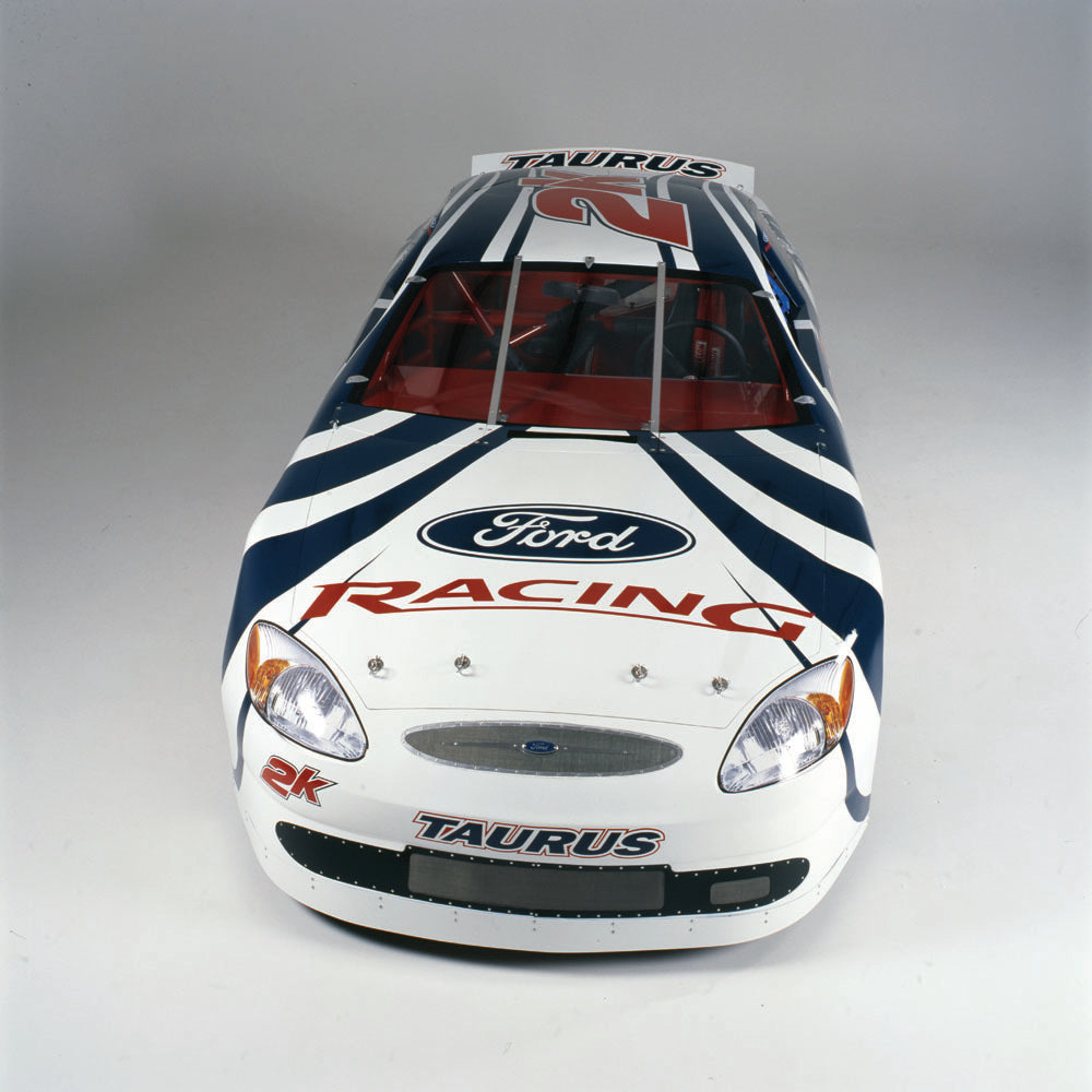 2000 Ford Taurus NASCAR 0401-2401