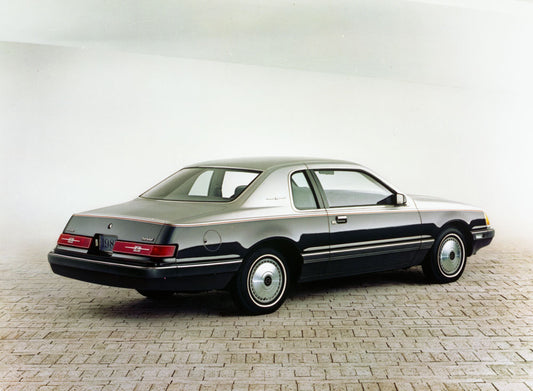 1983 Ford Thunderbird Heritage  0401-3700