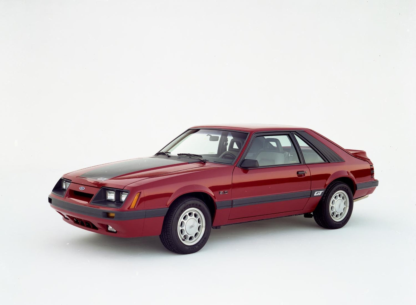 1985 Ford Mustang  0401-3731