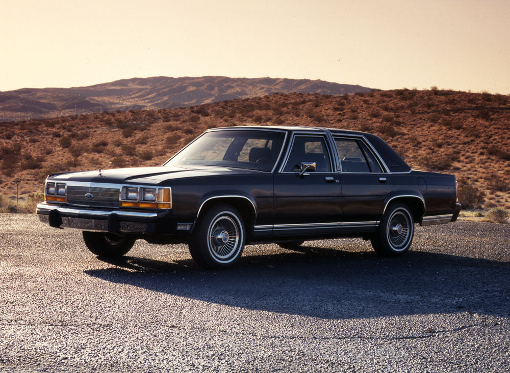 1988 Ford LTD Crown Victoria 4 Door 0401-3758