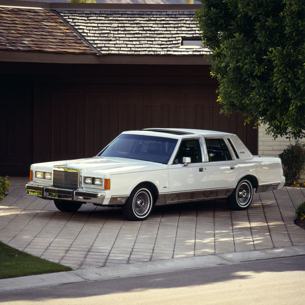 1989 Lincoln Town Car Cartier Series 0401-3812