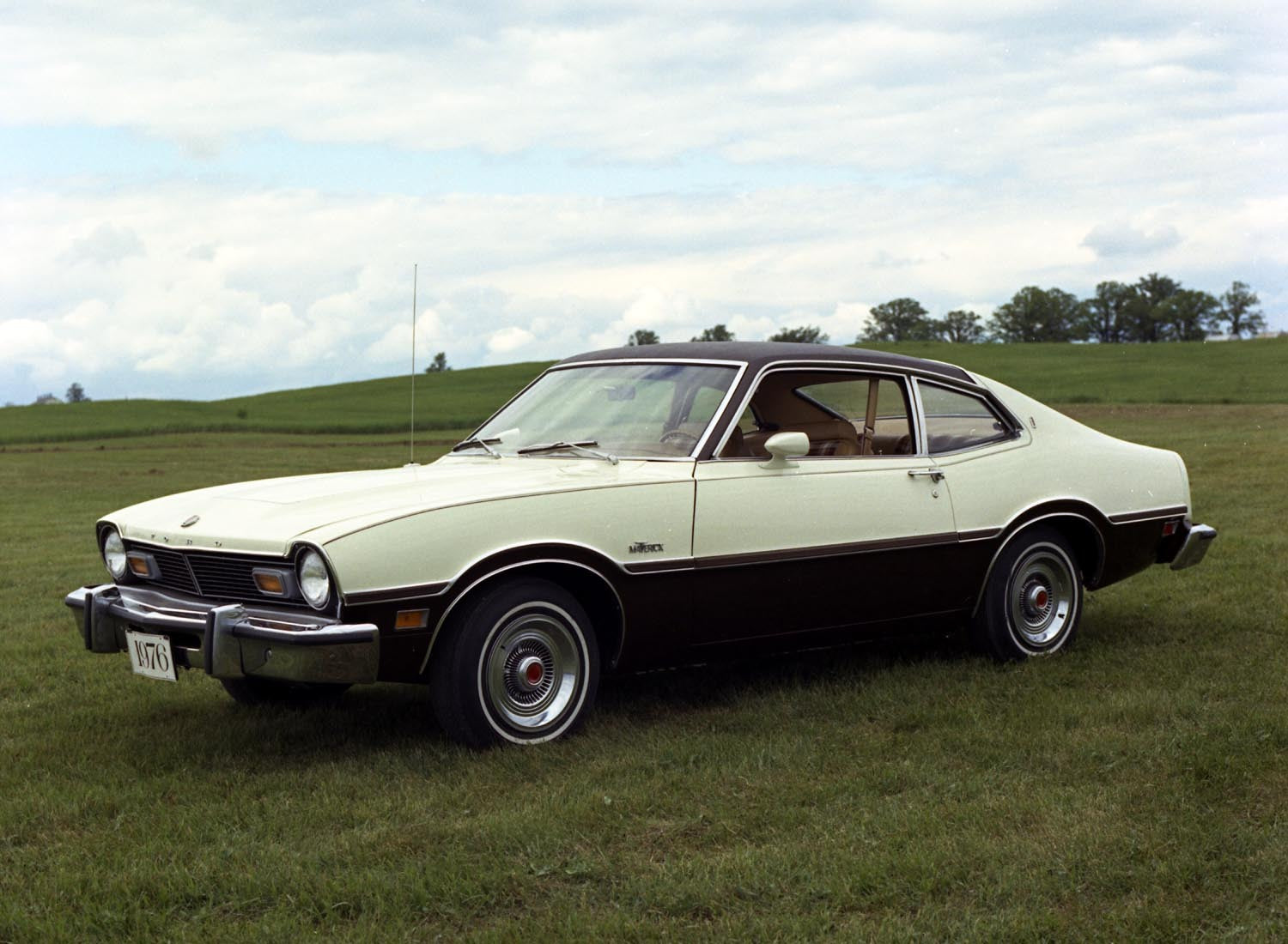 1976 Ford Maverick  0401-3913