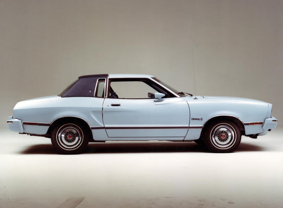 1975 Ford Mustang II Ghia  0401-3962