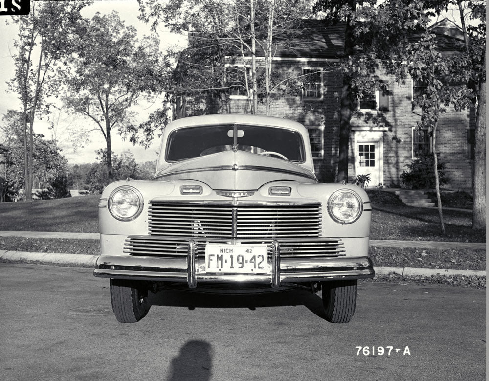 1942 Mercury front view 0401-5544 – Fordimages