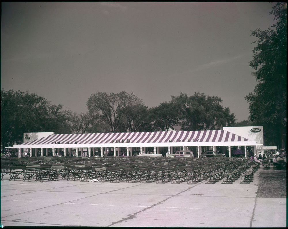 1947 Ford Exhibit Building at Michigan State Fair  0401-5774