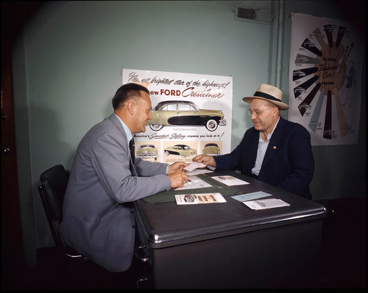 1950 Ford salesman with customer 0401-6000