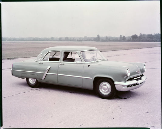 1952 Lincoln Cosmopolitan four door sedan 0401-6154