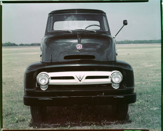 1953 Ford F 700 Cab Over Engine truck 0401-6221