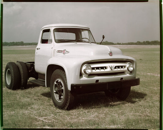 1953 Ford F 700 truck 0401-6222