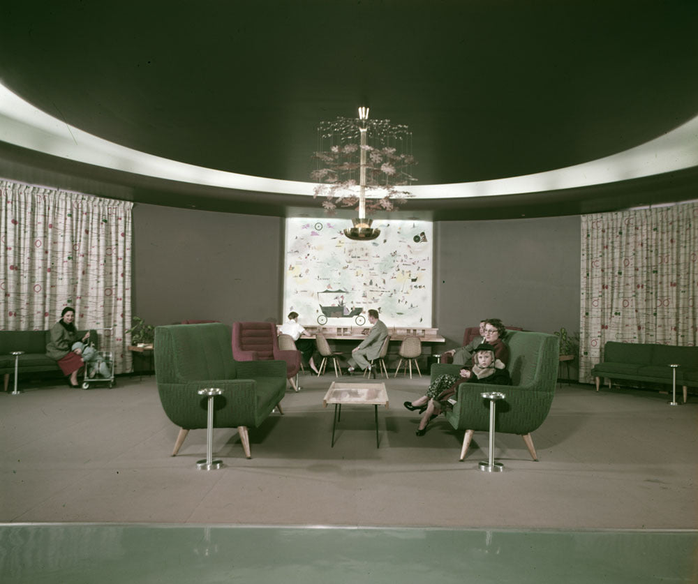 1954 Ford Rotunda visitors lounge 0401-6276