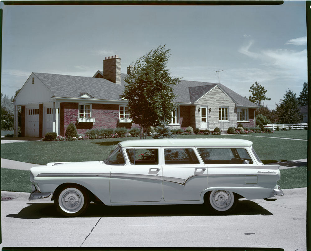 1957 Ford Country Sedan station wagon 0401-6757