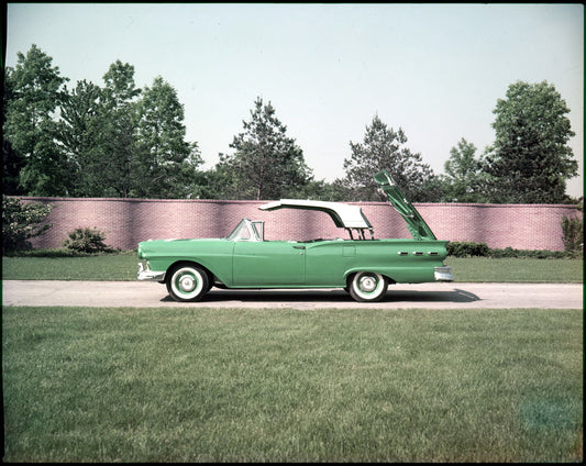 1957 Ford Skyliner prototype 0401-6778