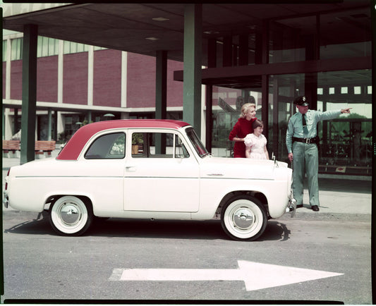 1958 Ford (England) Anglia two door 0401-6964