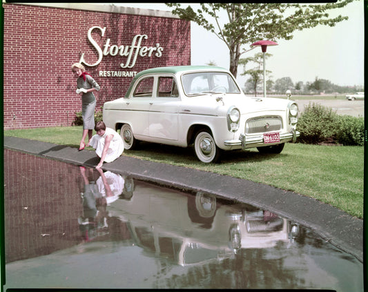 1958 Ford (England) Prefect four door 0401-6969