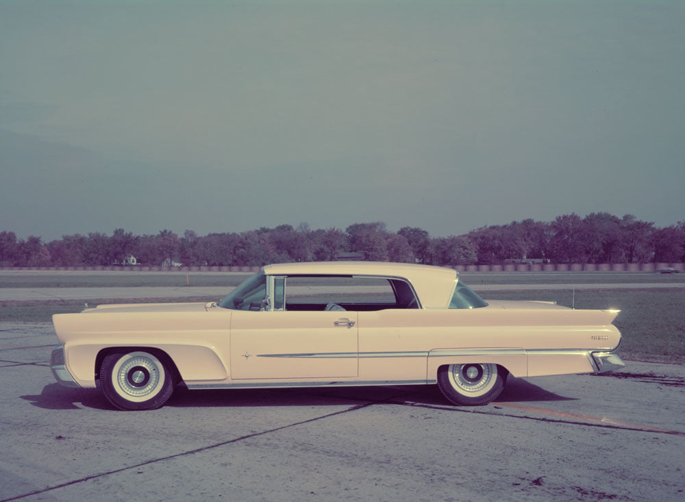 1958 Lincoln Premiere two door hardtop 0401-7085