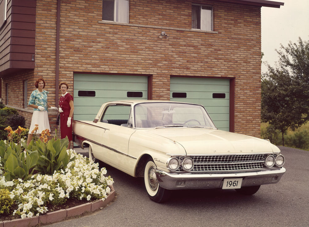 1961 Ford Galaxie two door hardtop 0401-7375