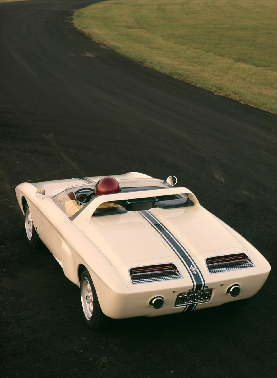 1962 Ford Mustang I concept car  0401-7488
